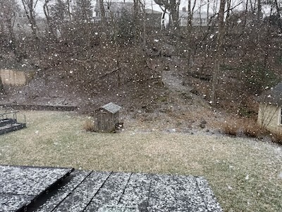 A brief snow in April in New England